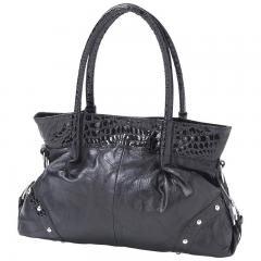 LEATHWE PURSE W /STUDS 